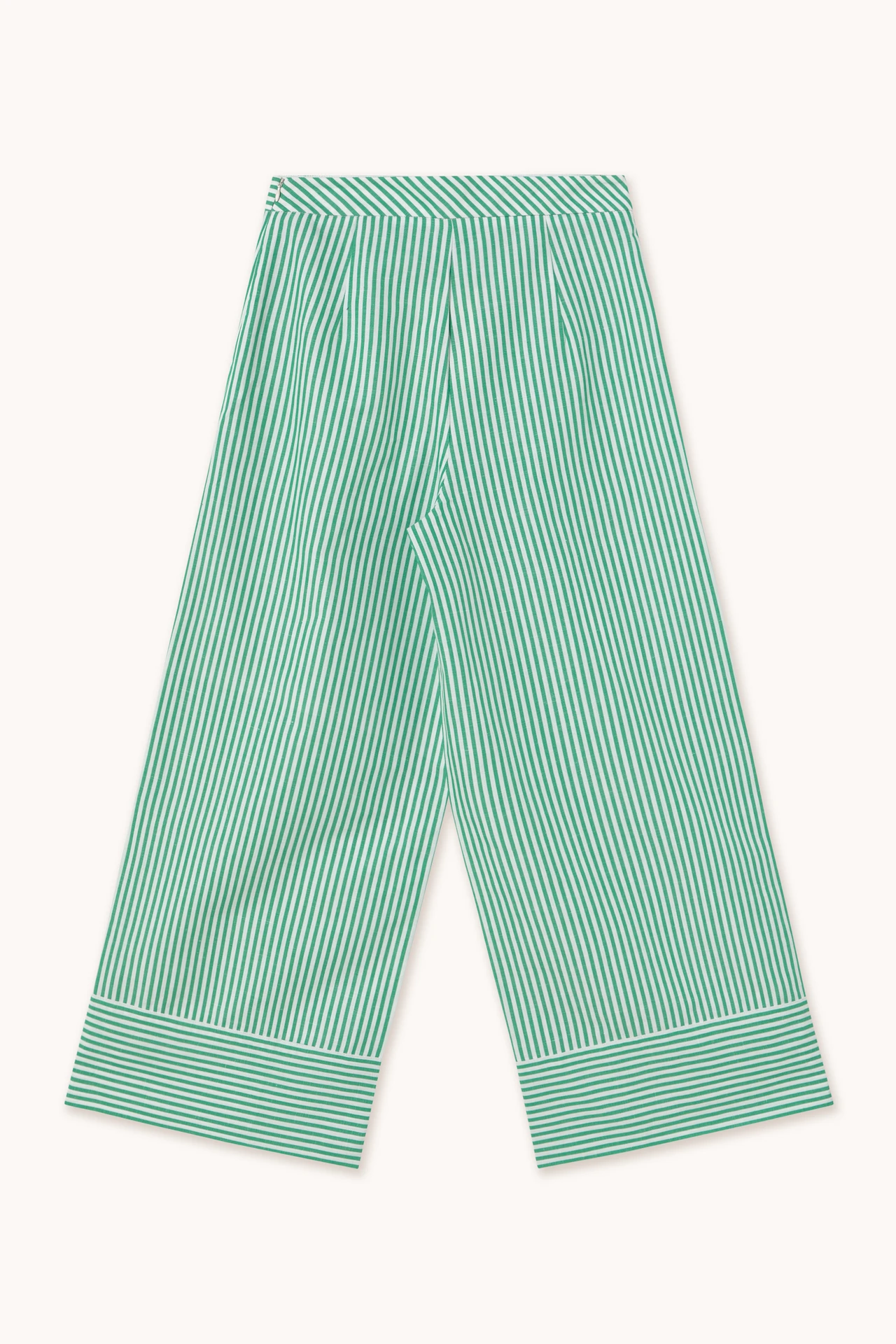 Pantalón rayas verde y blanco.