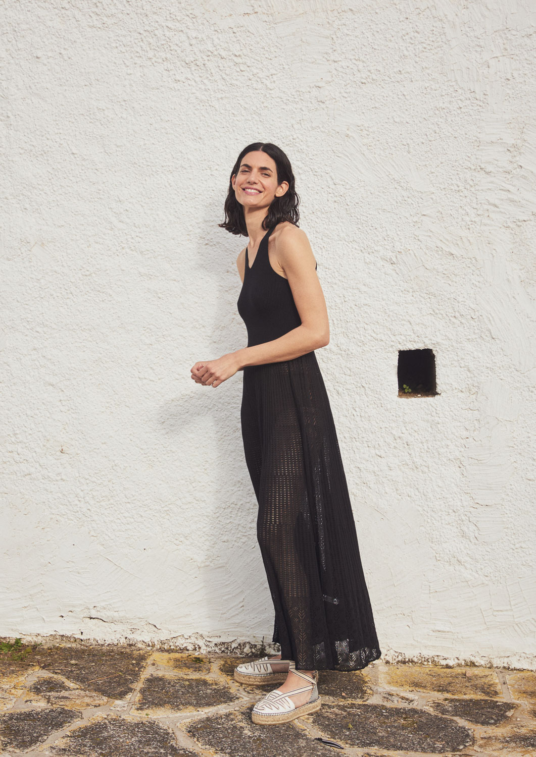 Vestido halter midi.