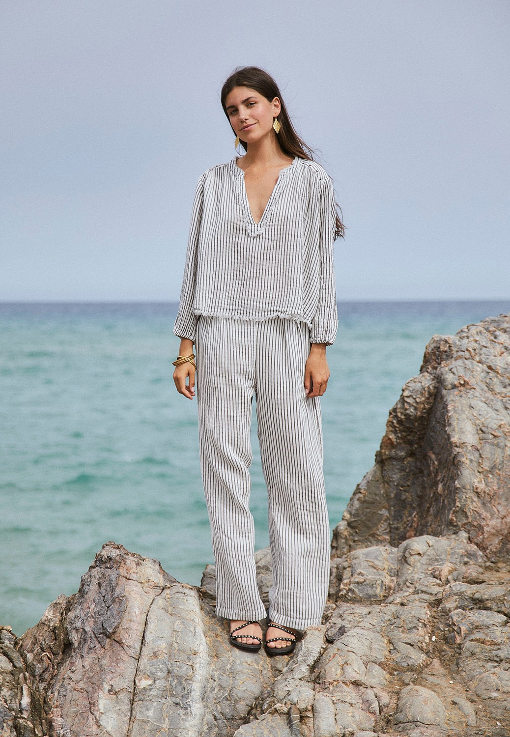 Pantalón de rayas DEIA.