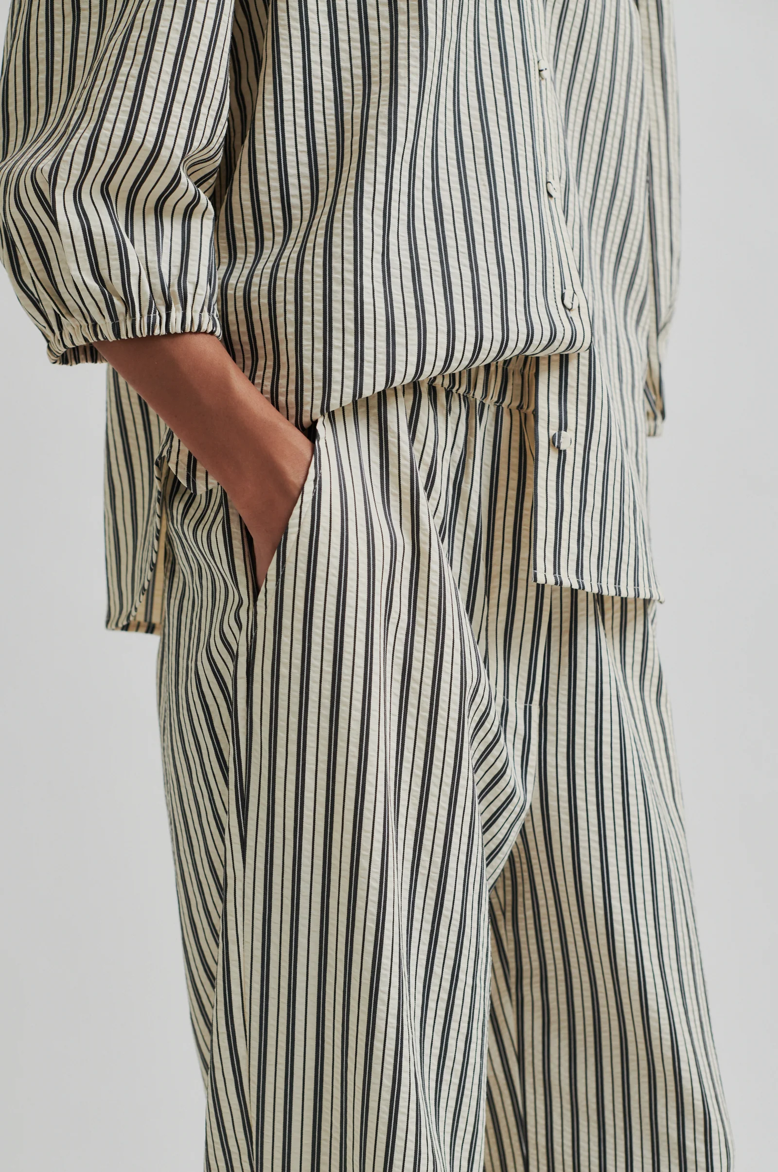 Pantalón SERIFA.