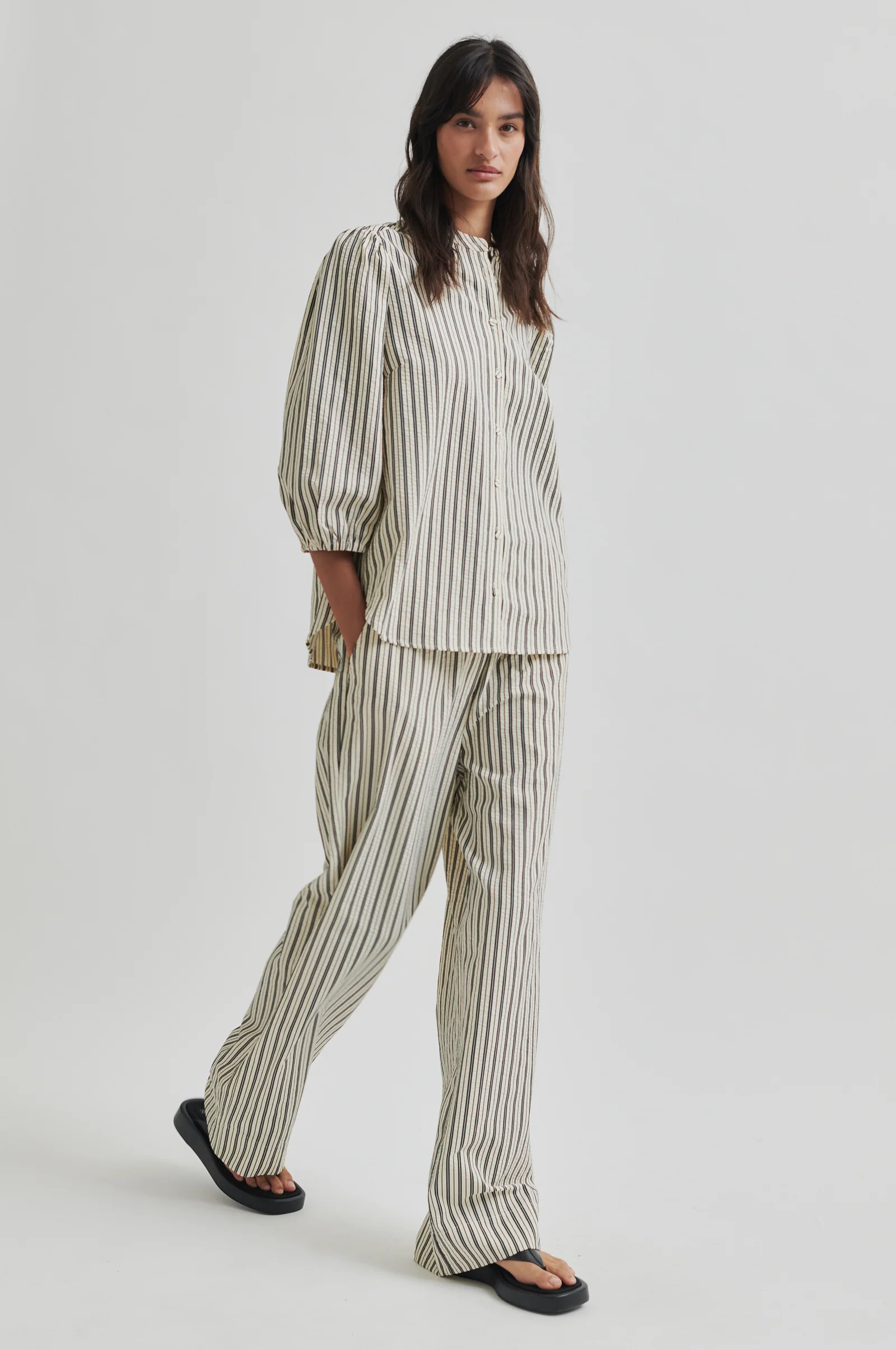 Pantalón SERIFA.