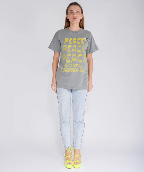 Camiseta PEACE.