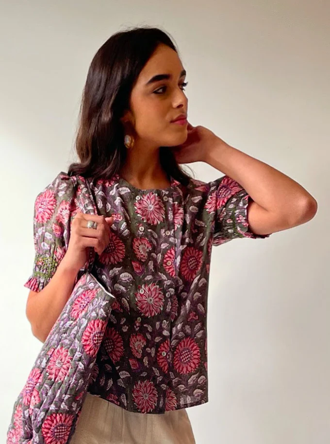 Blusa MARIANA.