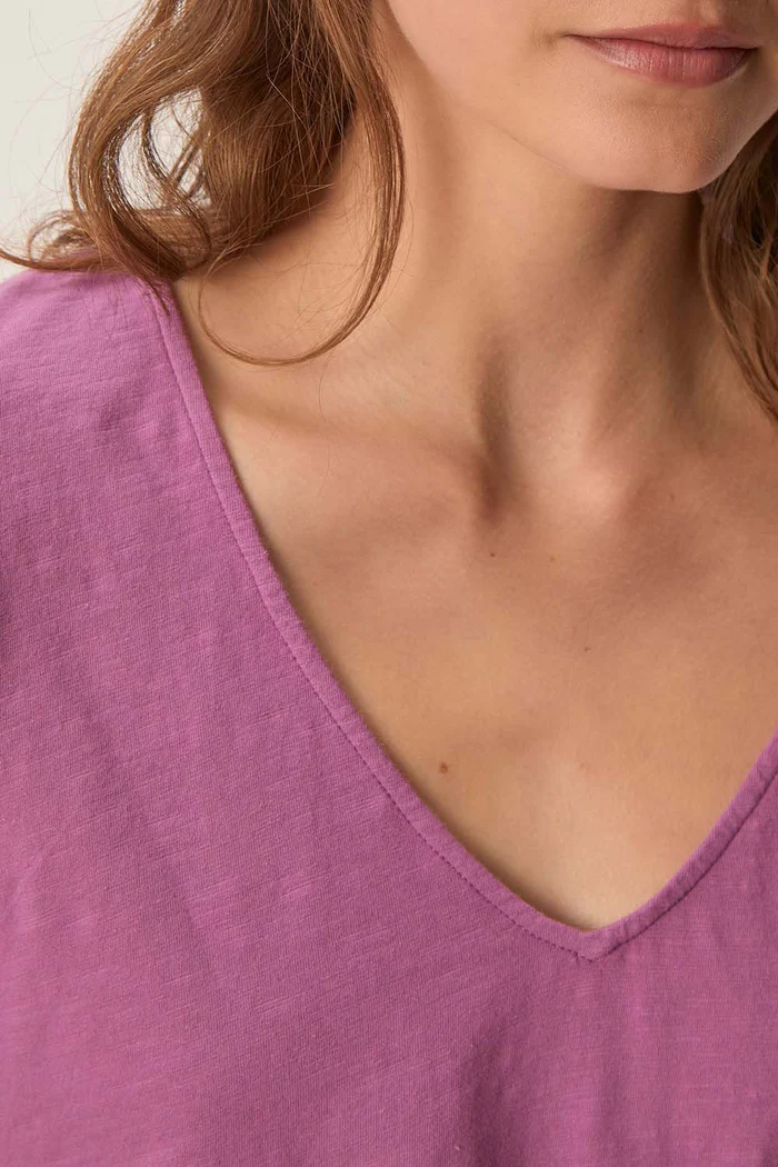 Camiseta ZAELINE lavanda.