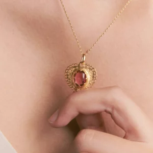 Colgante SACRO CUORE dorado Alhaja.