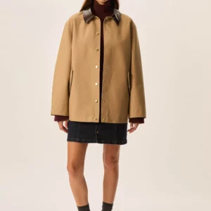 Cazadora YPOLITE camel Des Petits Hauts.
