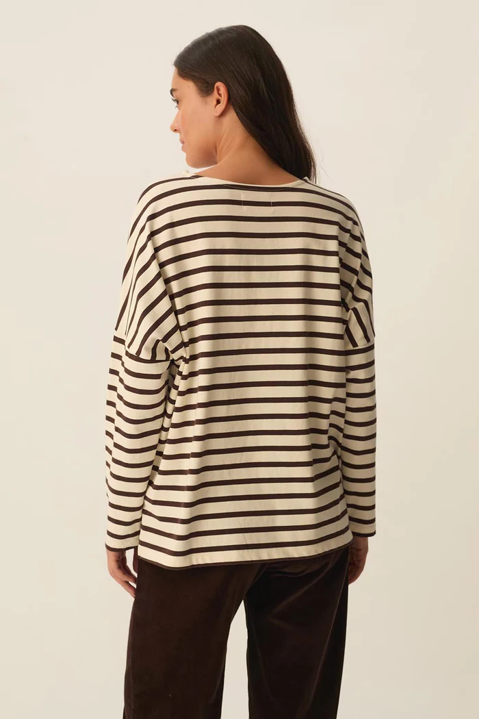 Camiseta FILLY ECRU marrón Des Petits Hauts.