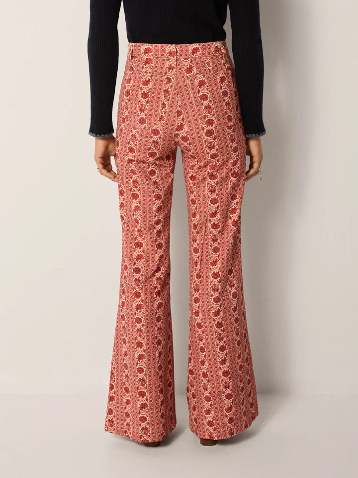 Pantalón CLAVEL rojo flores Maison Hotel.