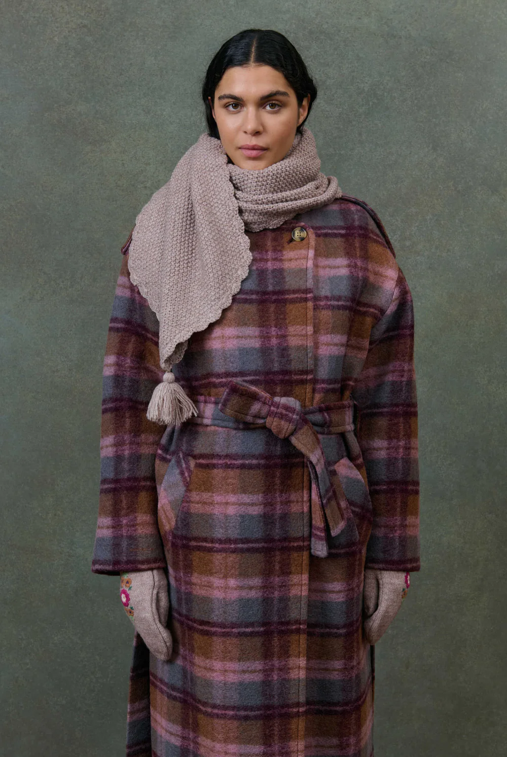 Bufanda POMPÓN topo Louise Misha.