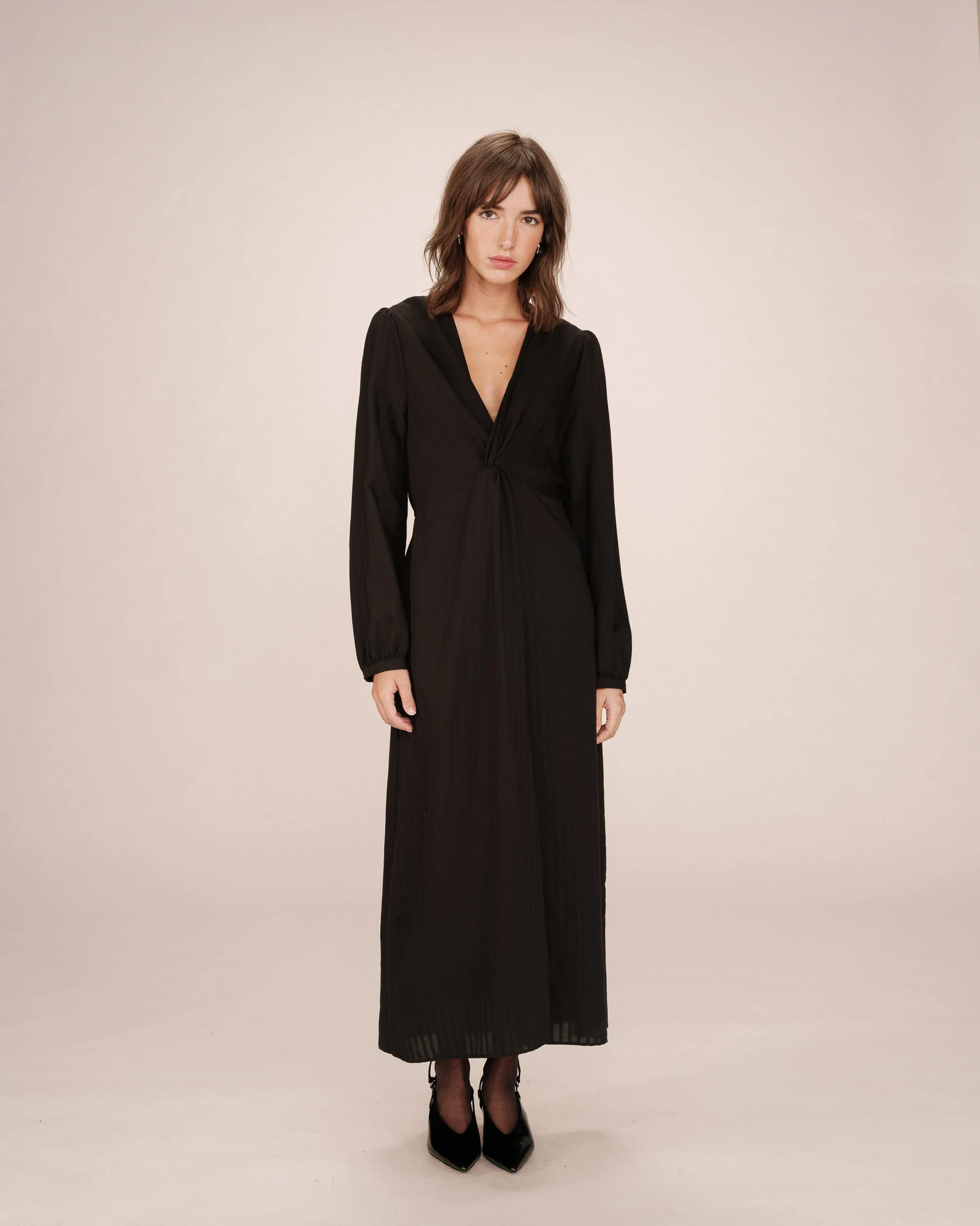 Vestido SHIRLEY negro Grace and Mila.
