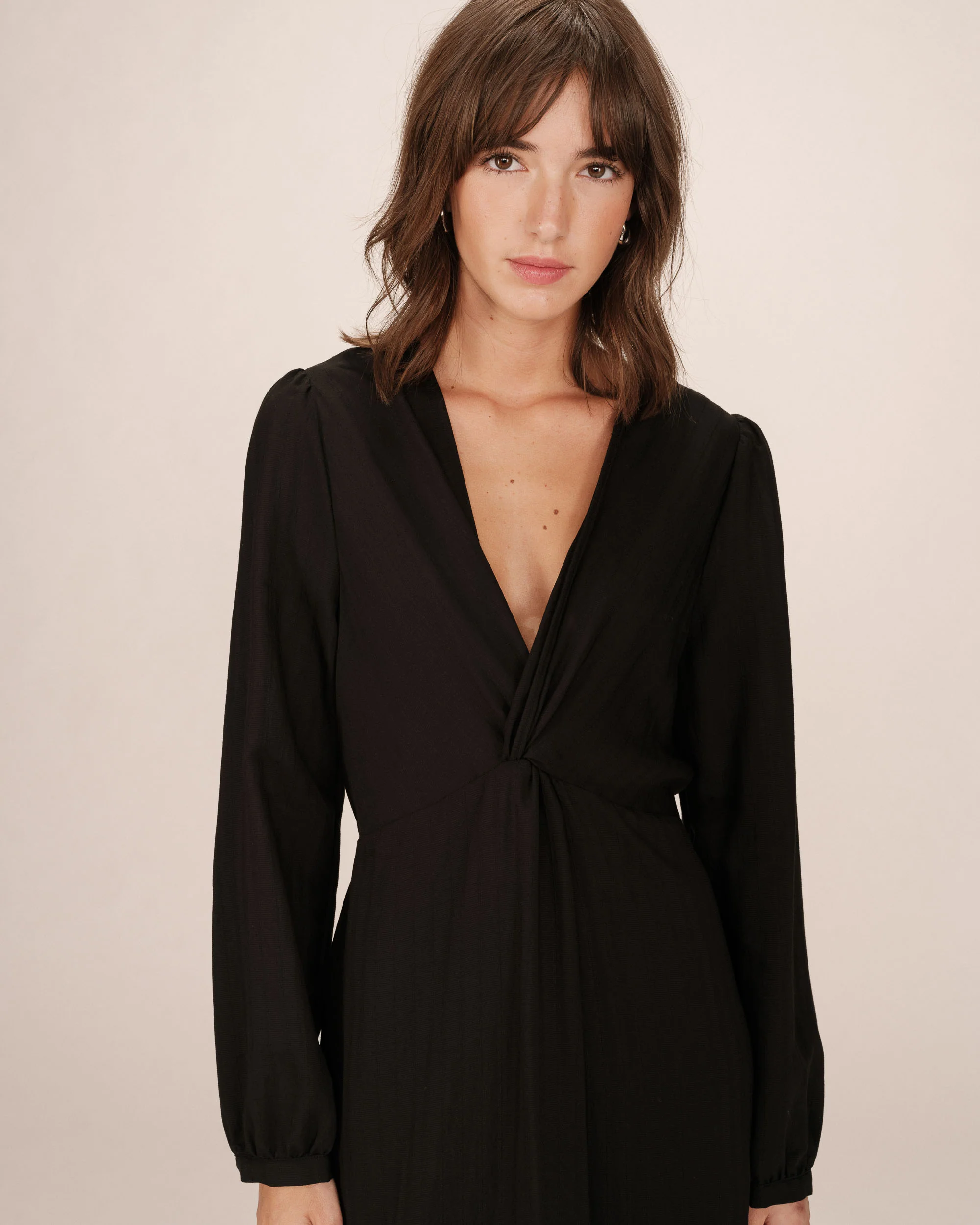 Vestido SHIRLEY negro Grace and Mila.
