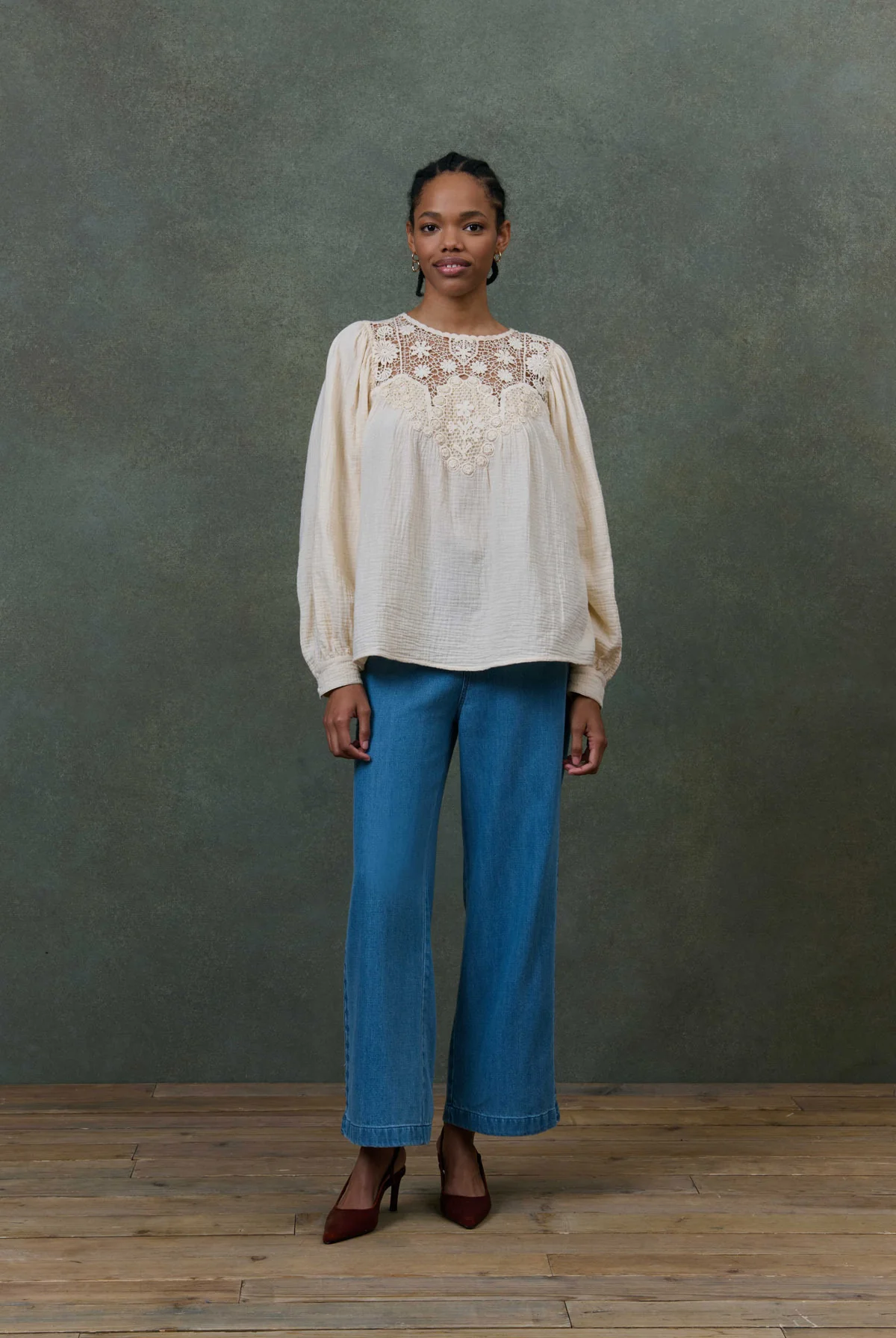 Blusa RIYA crema Louise Misha.