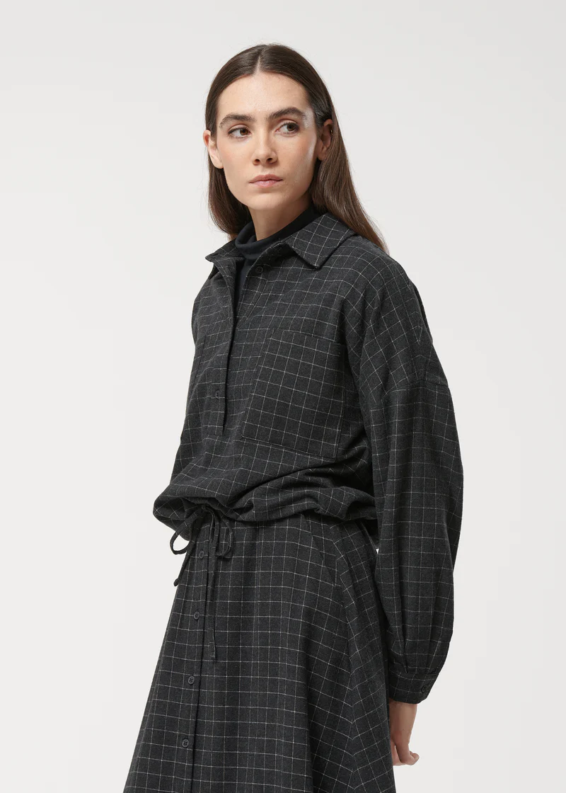 Blusa CATYA gris Humility.