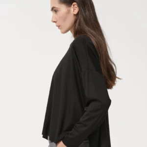 Camiseta KANSHI negra Humility.