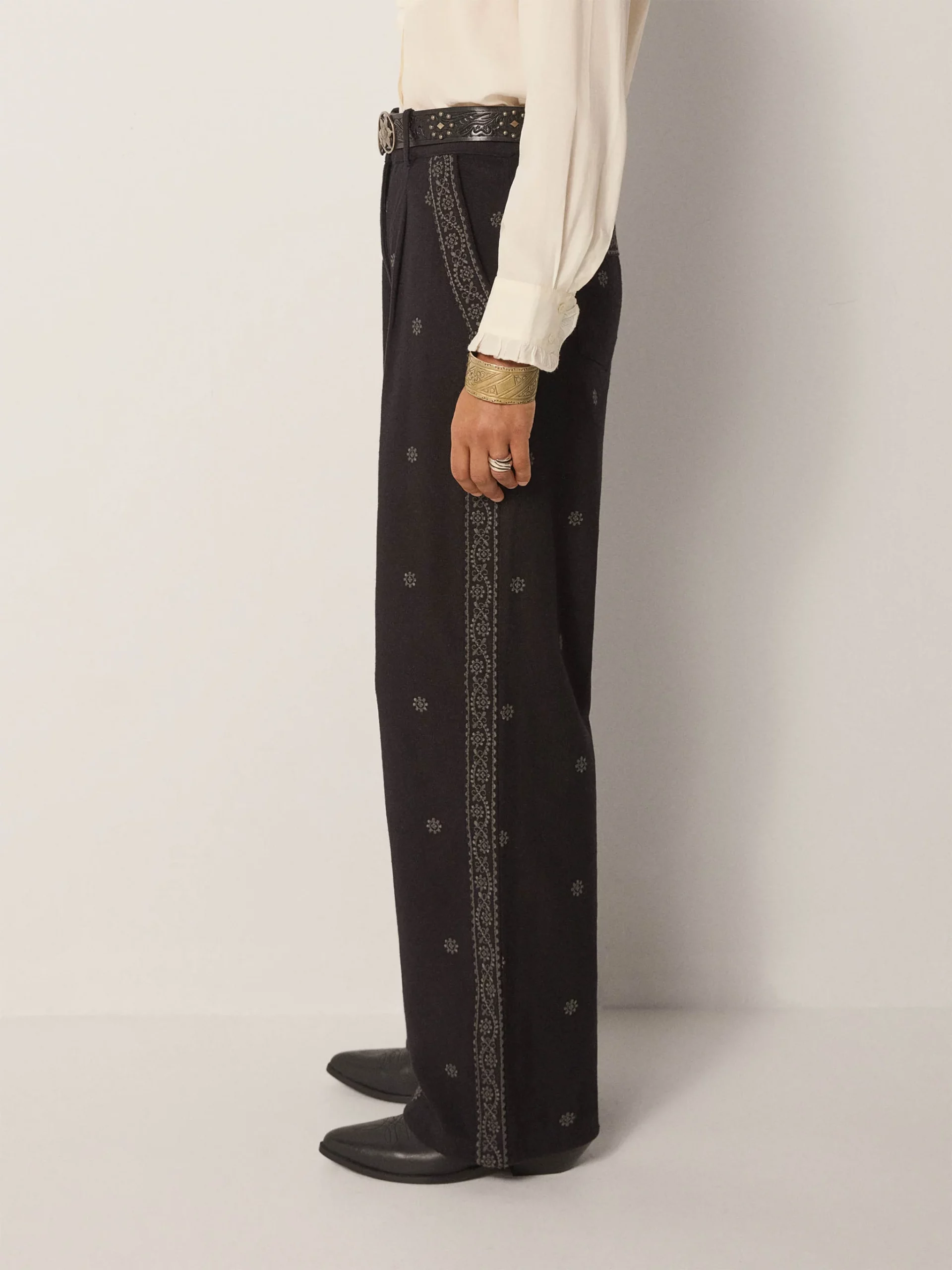 Pantalón DIEGO negro Maison Hotel.