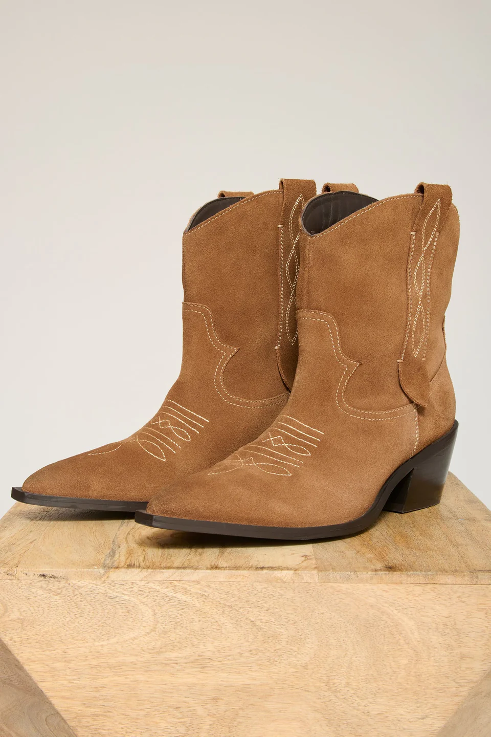 Bota NANCE M.K.T.