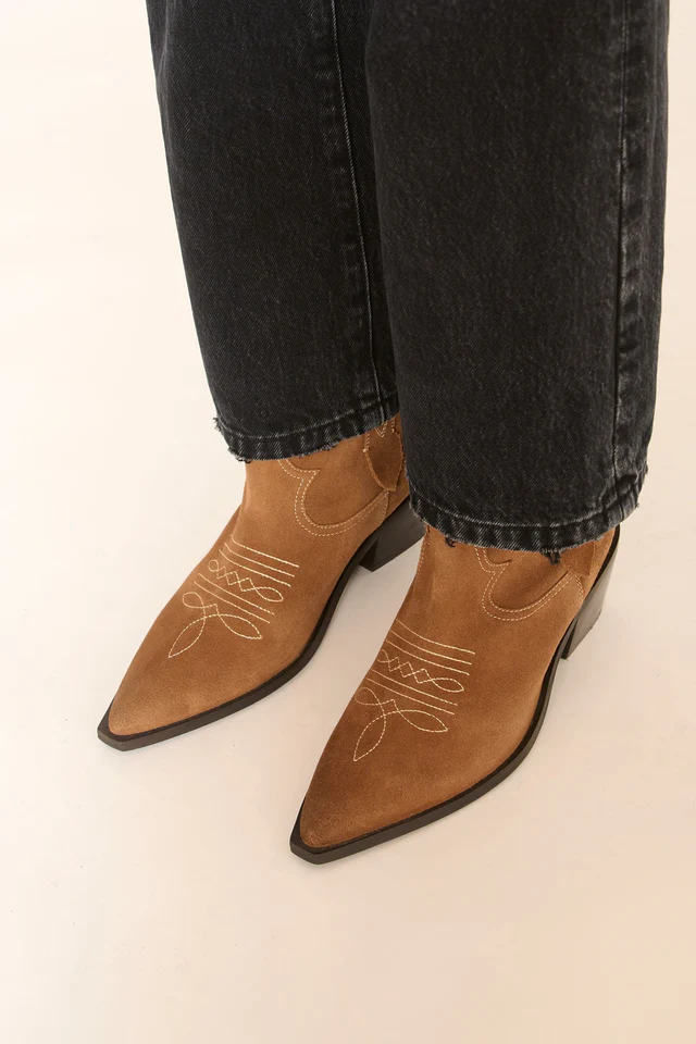 Bota NANCE M.K.T.