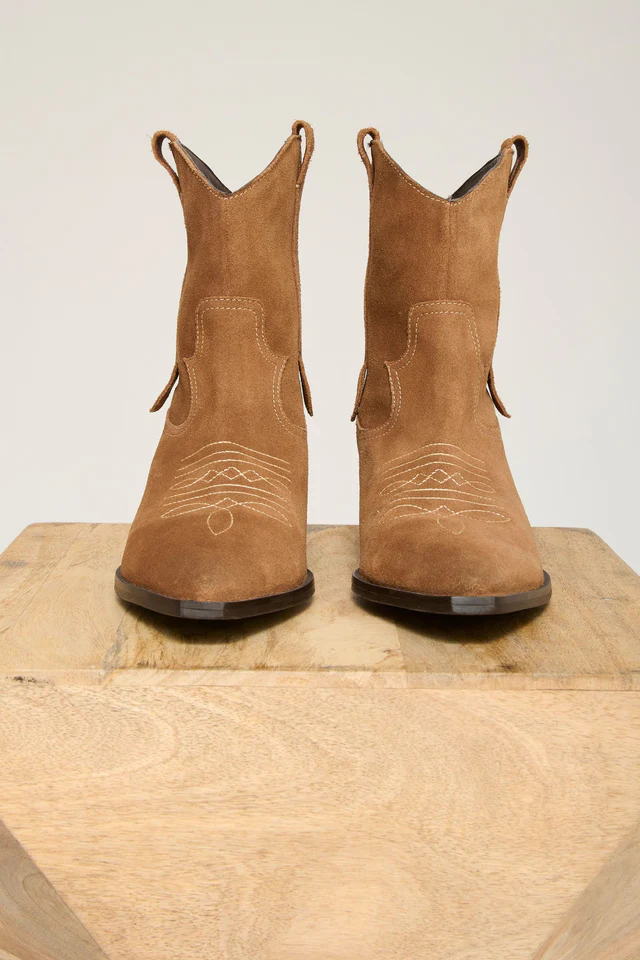 Bota NANCE M.K.T.