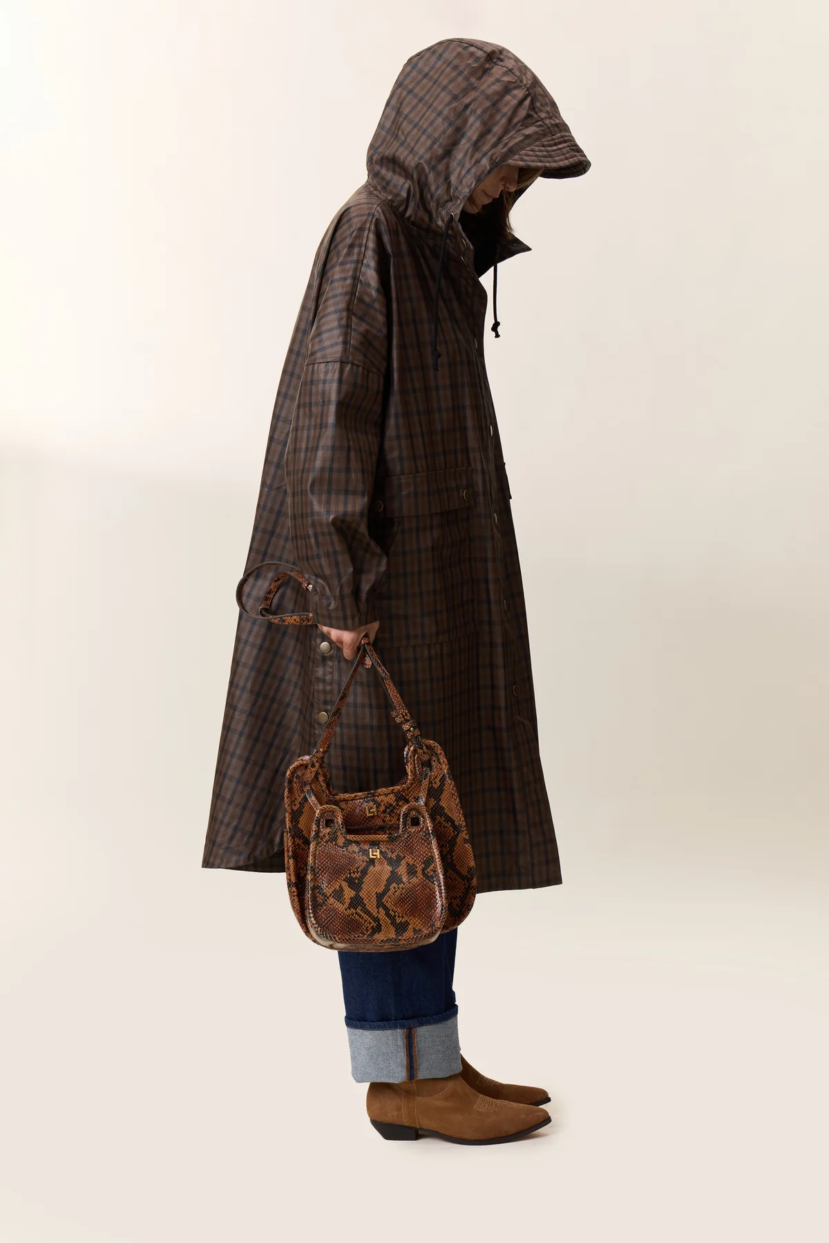 Poncho VANNAH CHECK marrón.