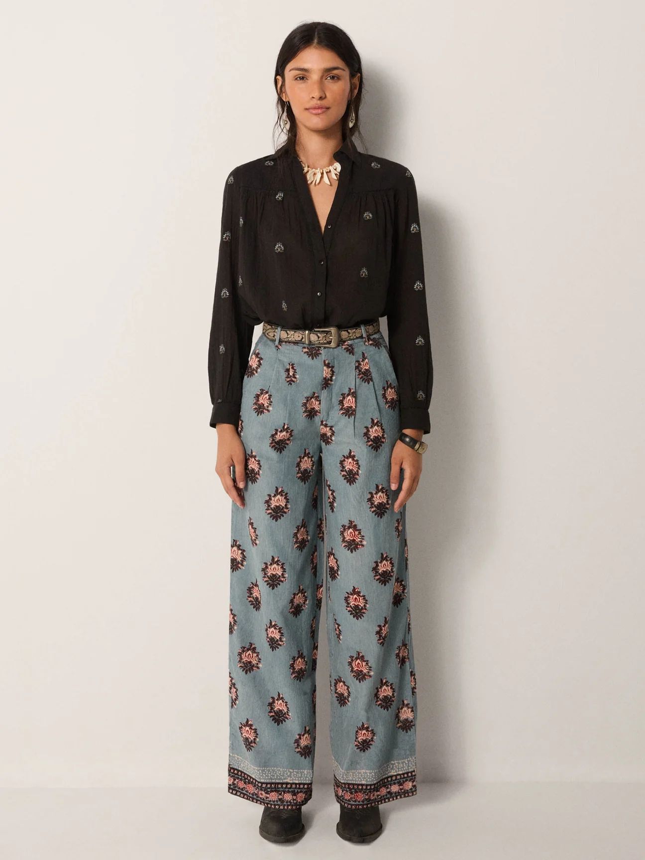 Pantalón JIMMY azul Maison Hotel.