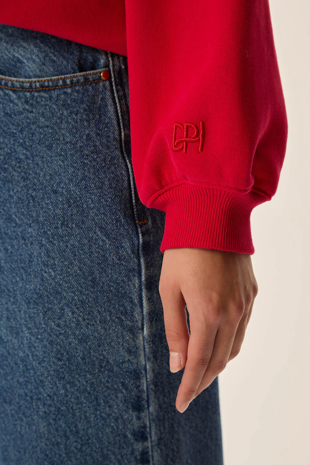 Sudadera JOEME roja Des Petits Hauts.