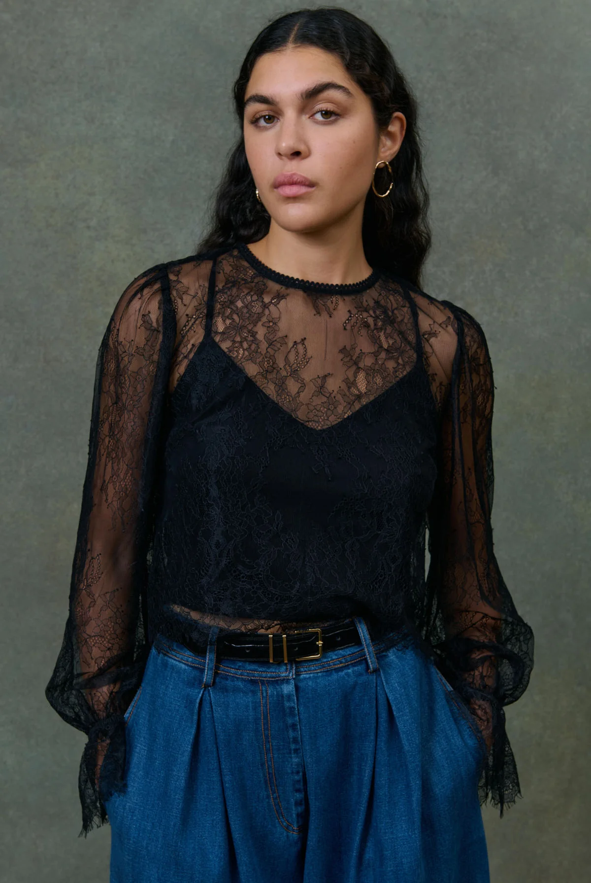 Blusa LOLI negra Louise Misha.