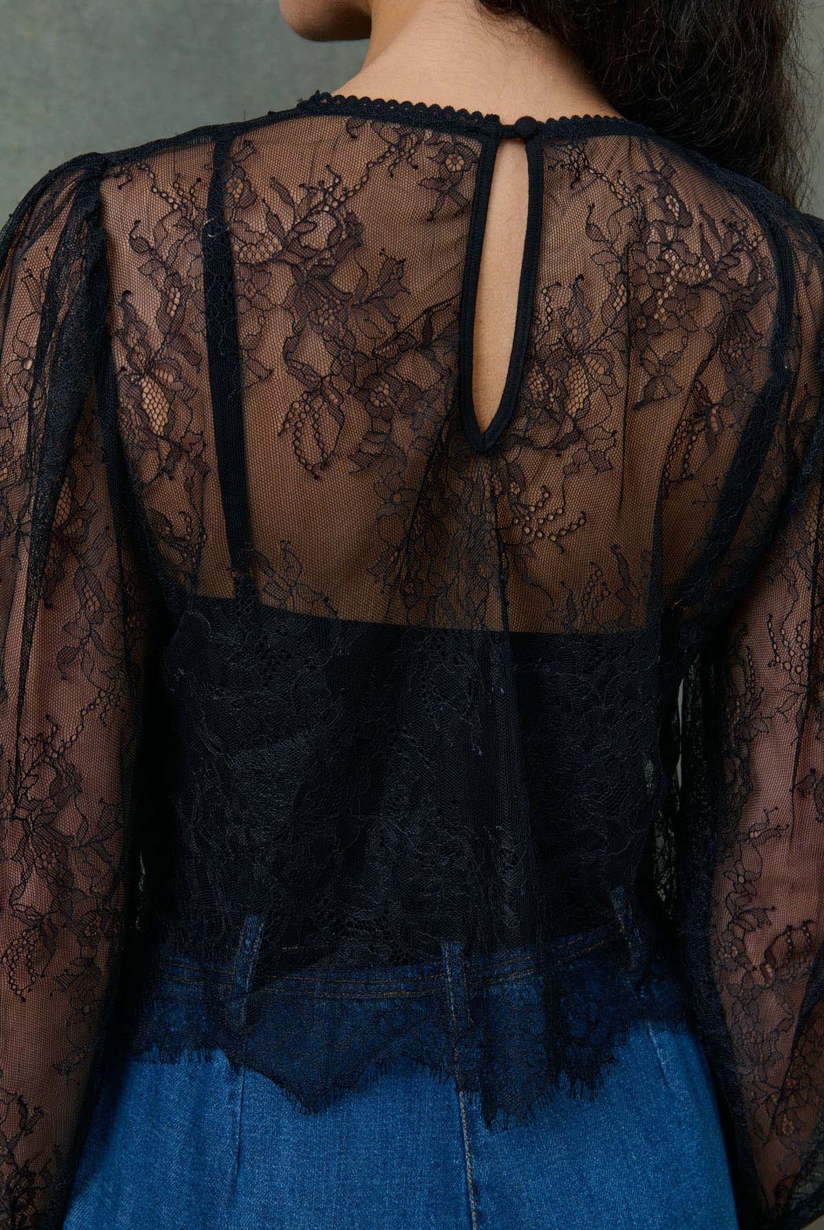 Blusa LOLI negra Louise Misha.