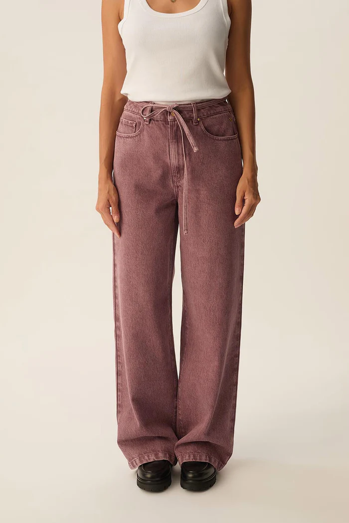 Vaqueros LISY malva Des Petits Hauts.