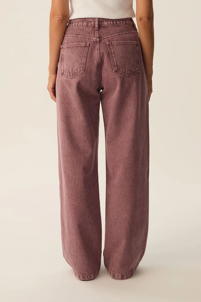 Vaqueros LISY malva Des Petits Hauts.