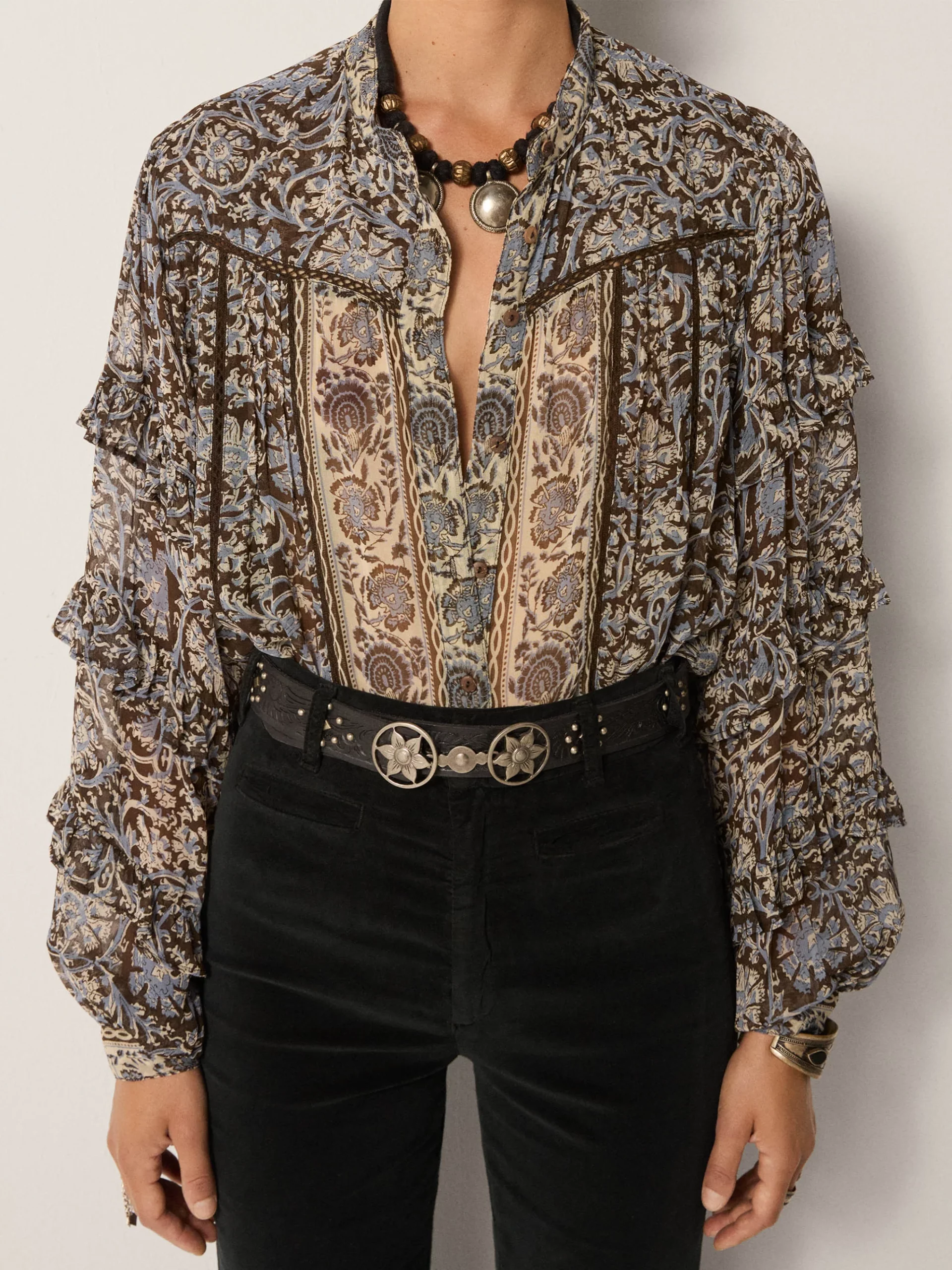 Blusa MEDUSA estampado floral azul Maison Hotel.