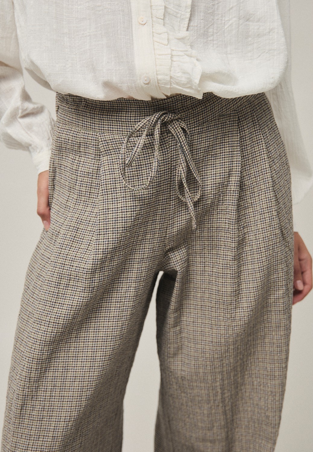 Pantalón ANCHO CUADRO tostado Mi& Co.