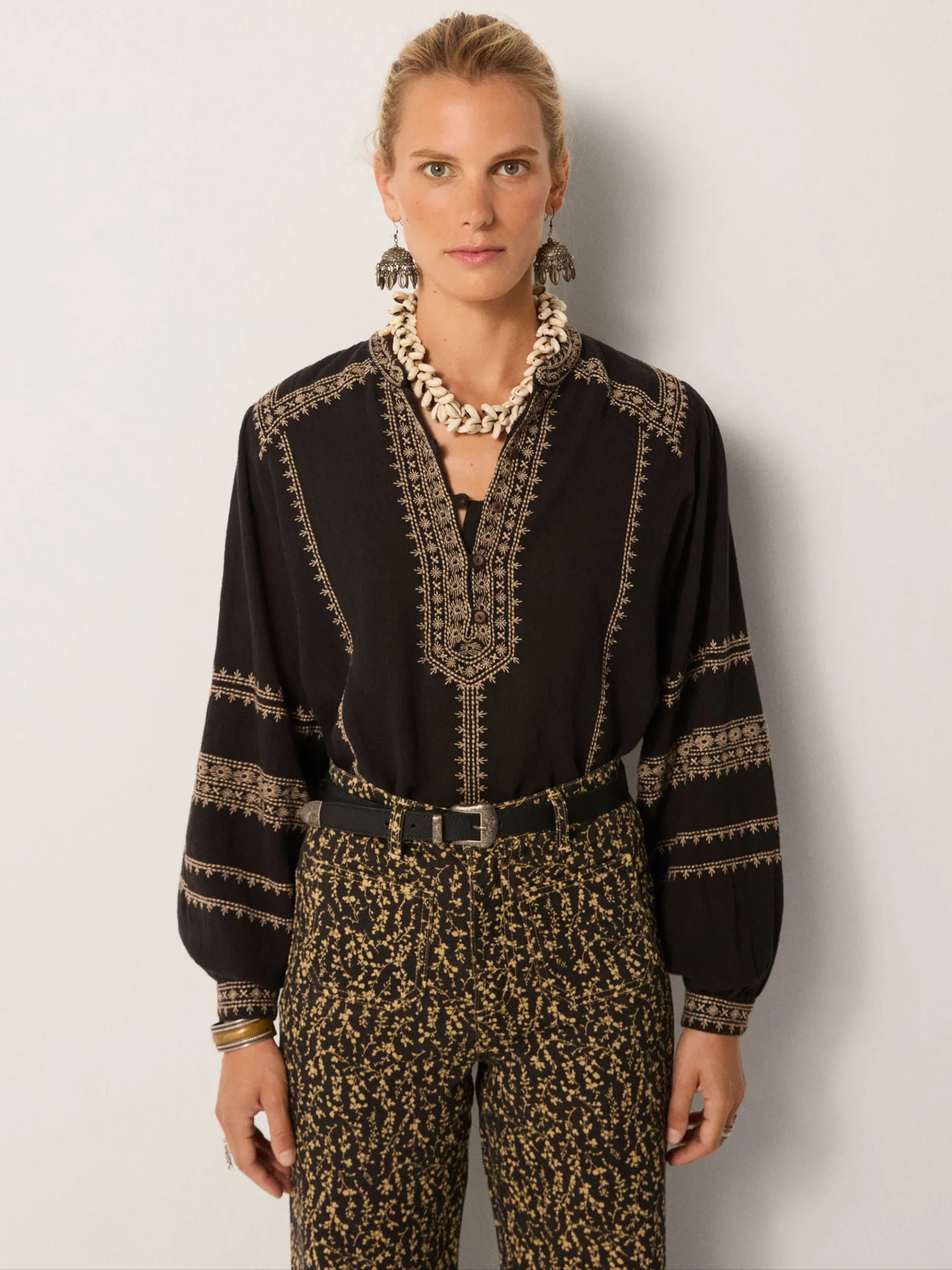 Blusa ORISSA negra Maison HOtel.
