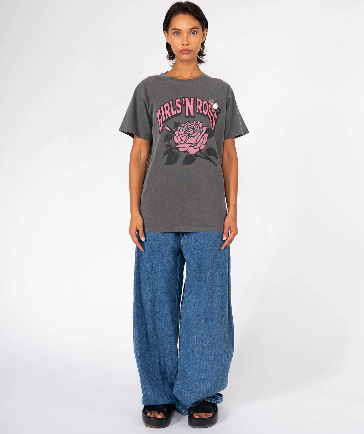 Camiseta ROSA gris Newtone.