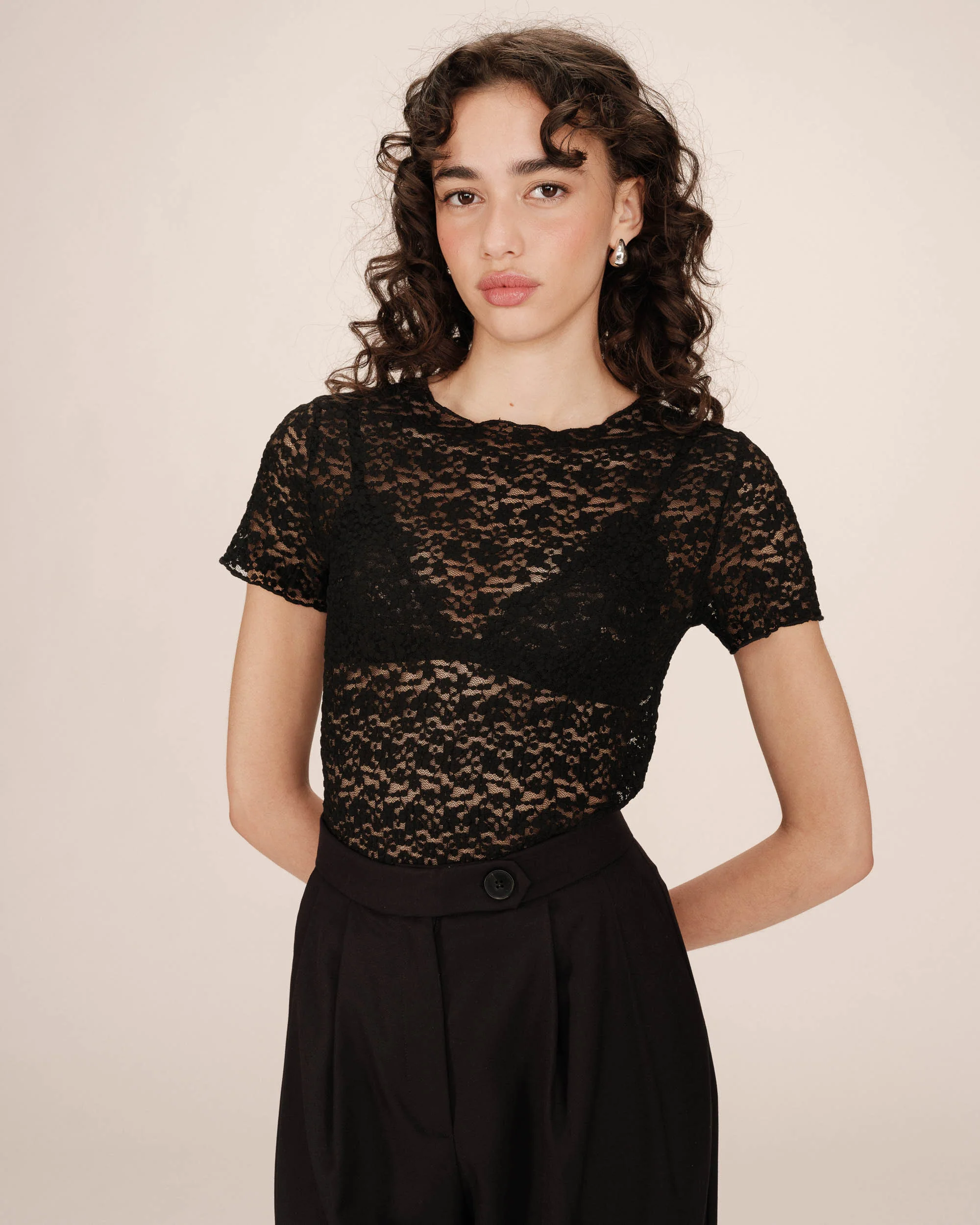 Camiseta SWIFT negra Grace and Mila.