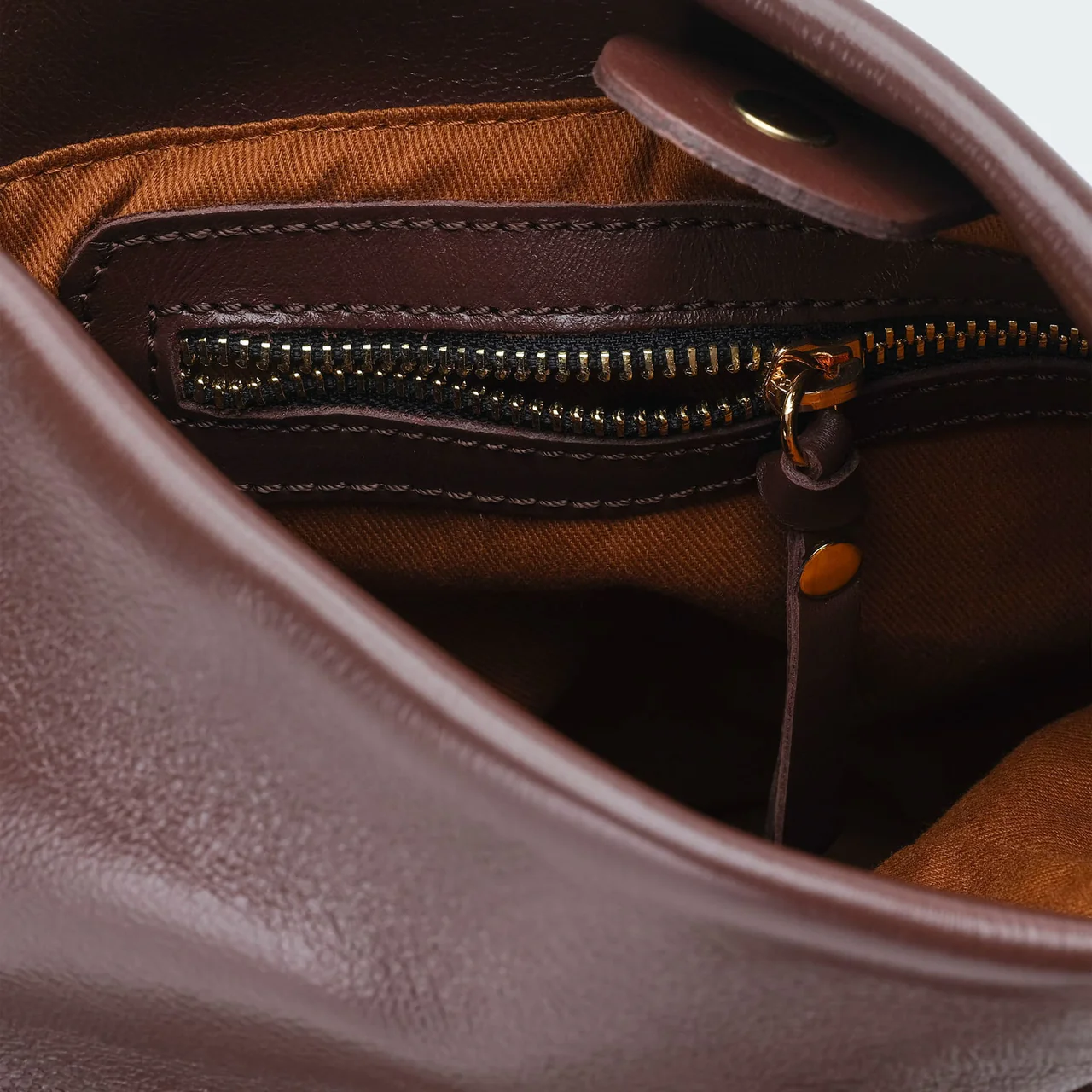 Bolso PERSEO chocolate Mercules.