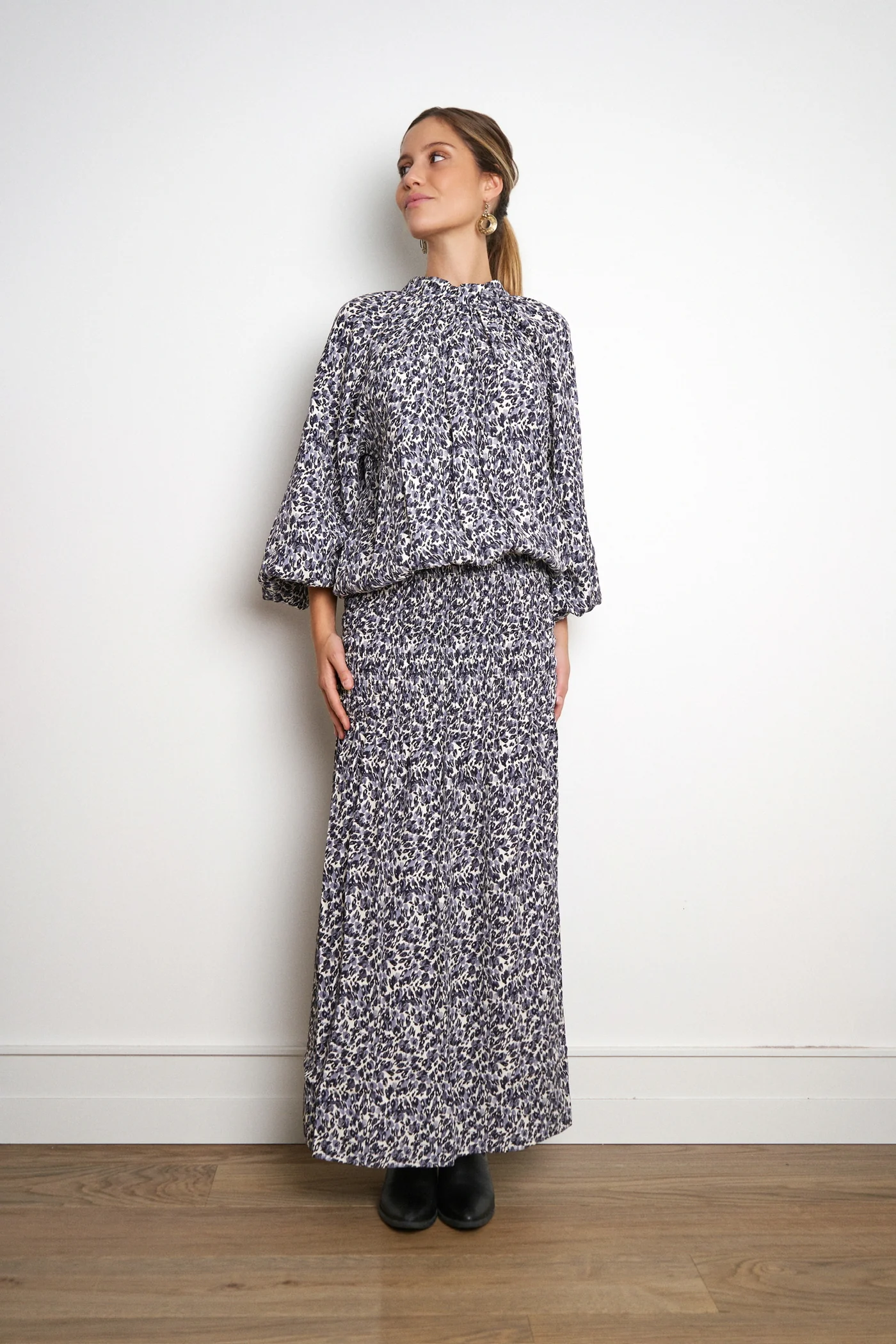 Vestido LEO estampado azul Magnolya.