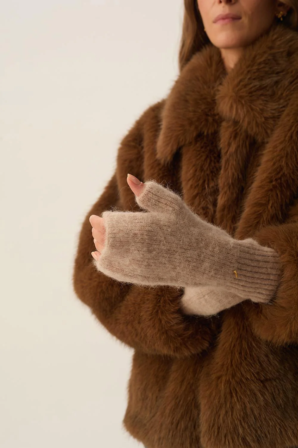 Mitones AURA beige Des Petits Hauts.