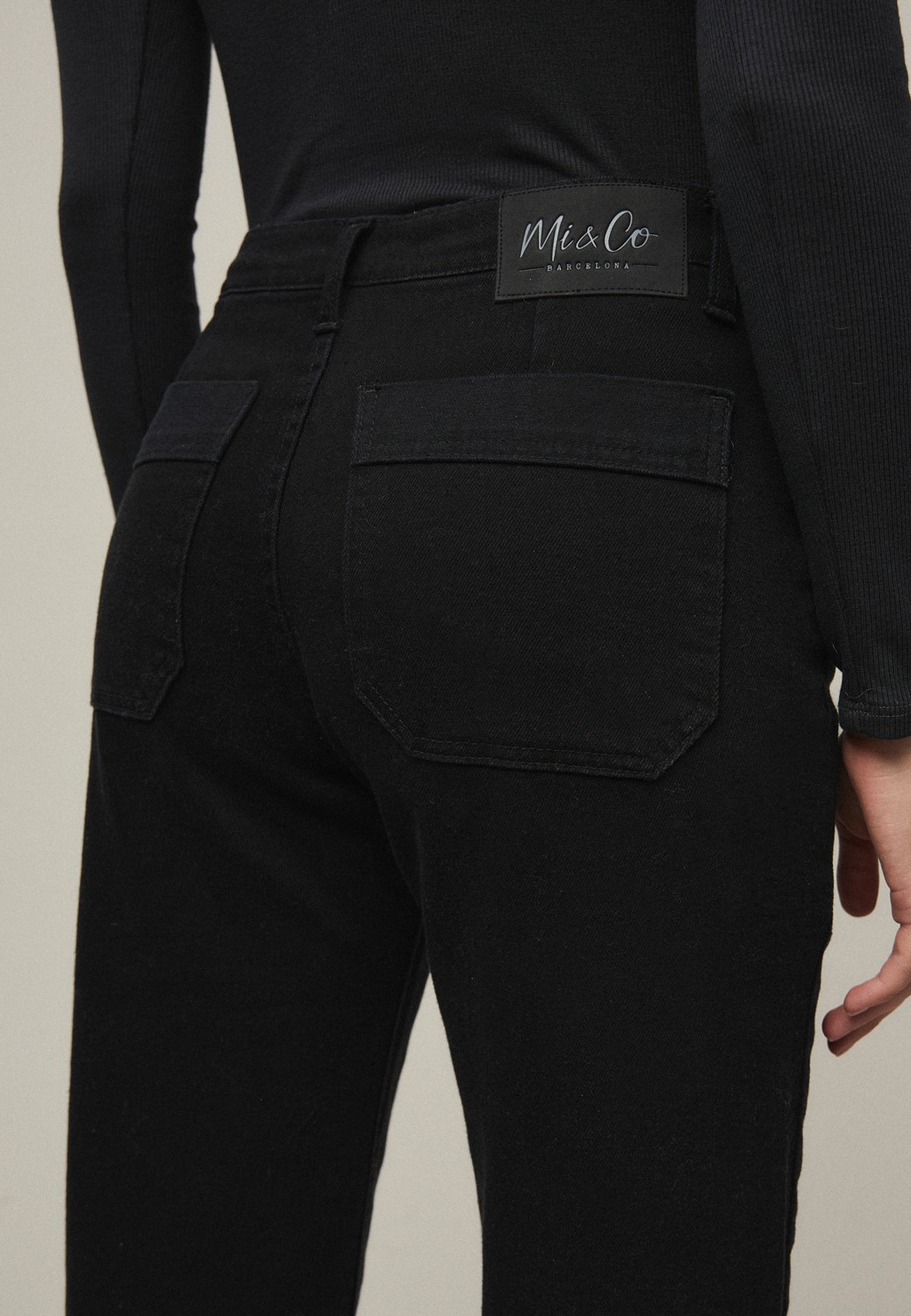 Pantalón PATO negro Mi and Co.