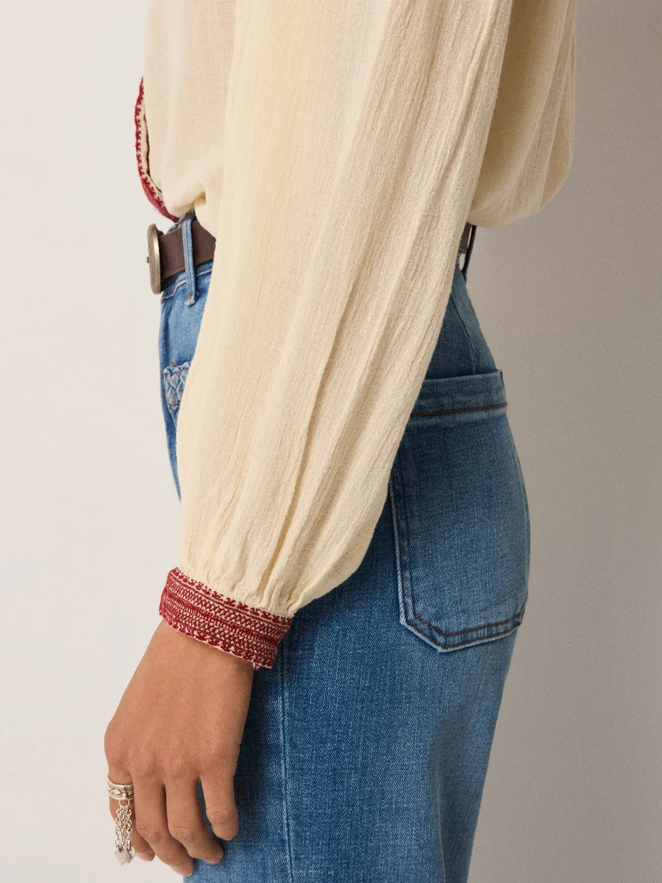 Blusa CHARLOTTE cruda Maison Hotel.