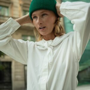 Gorro LEO verde The Tiny Big Sister.