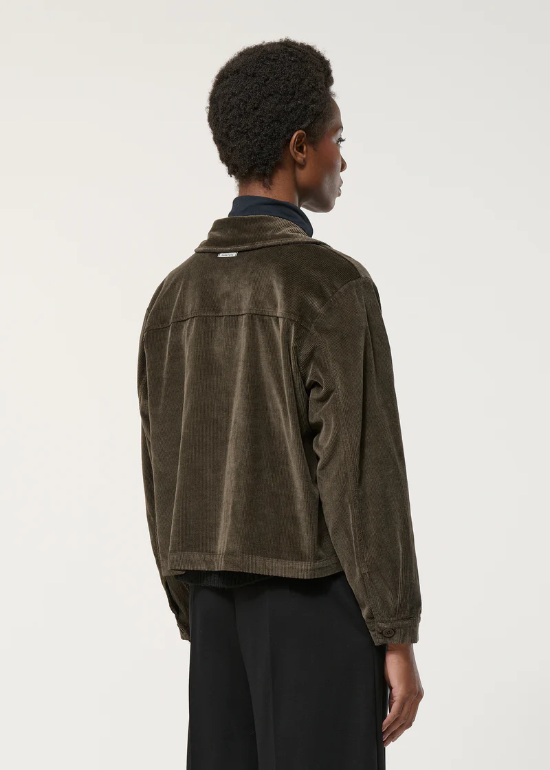 Chaqueta KOMIO chocolate Humility.