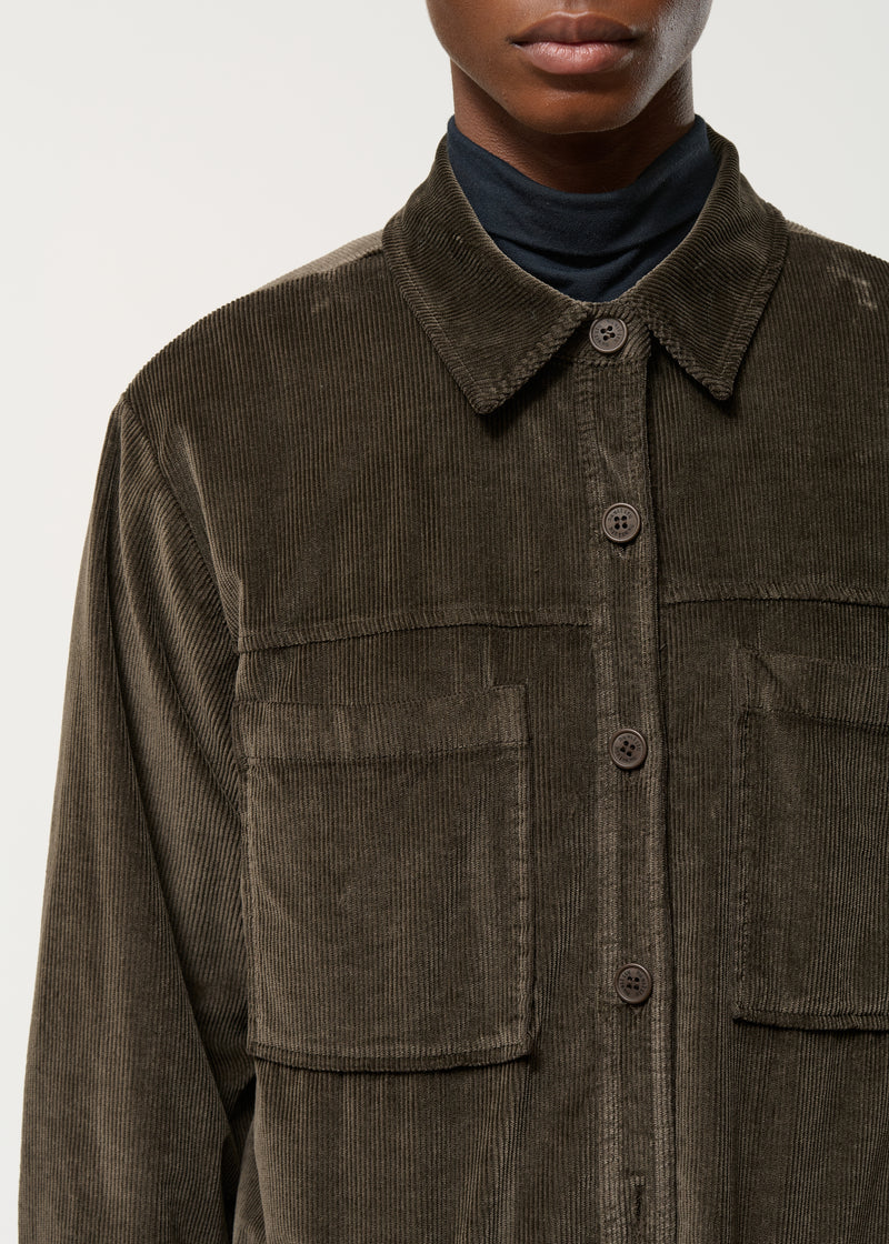 Chaqueta KOMIO chocolate Humility.