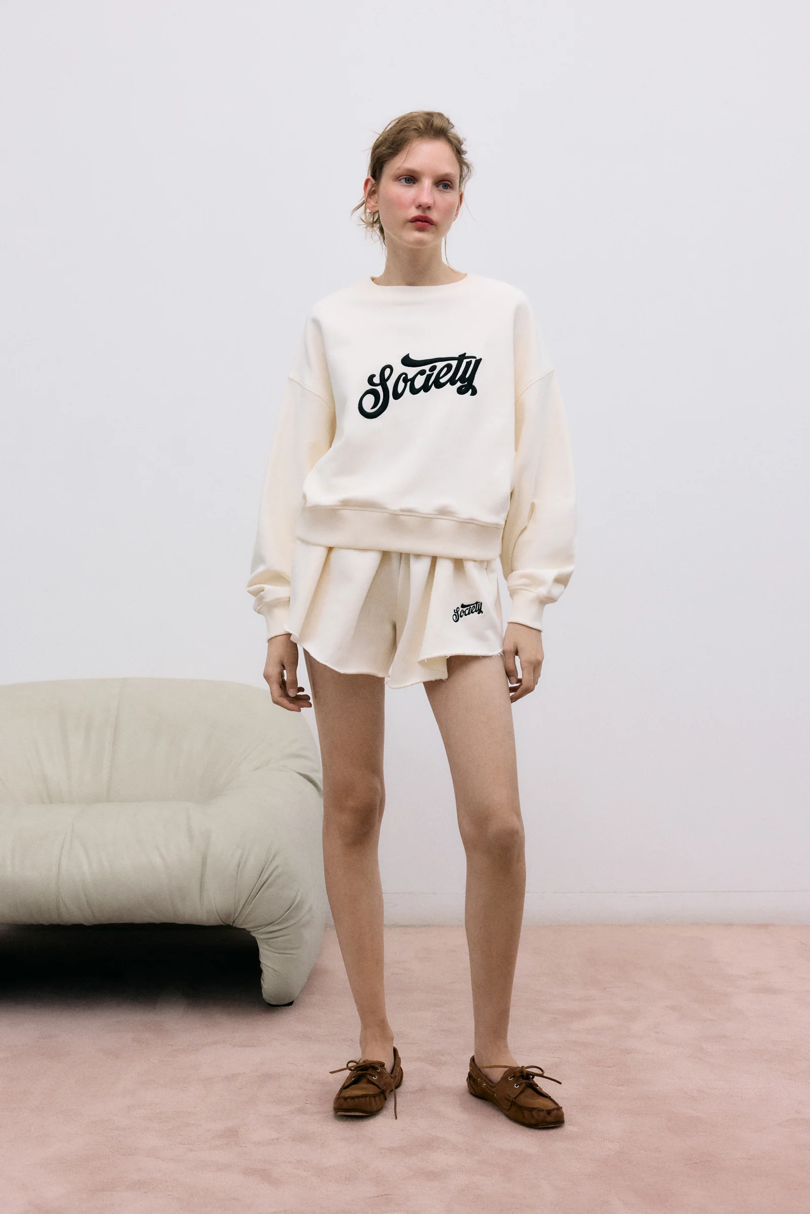 Sudadera MAZUS cruda The New Society.