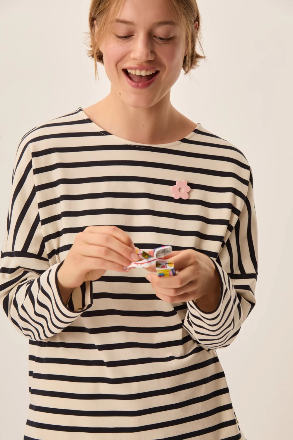 Camiseta FILLY rayas negras Des Petits Hauts.