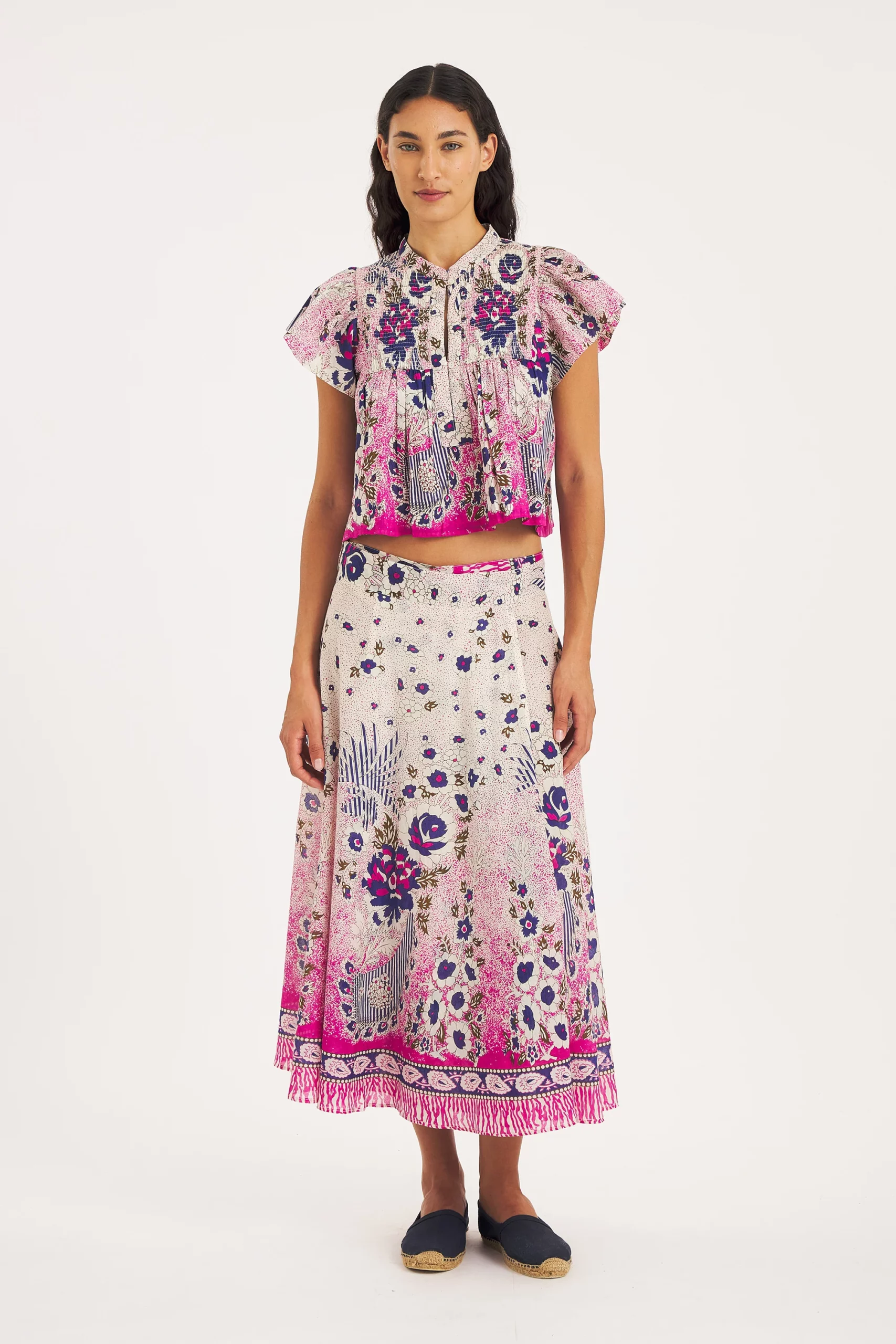 Blusa AMIA estampado rosa Antik Batik.