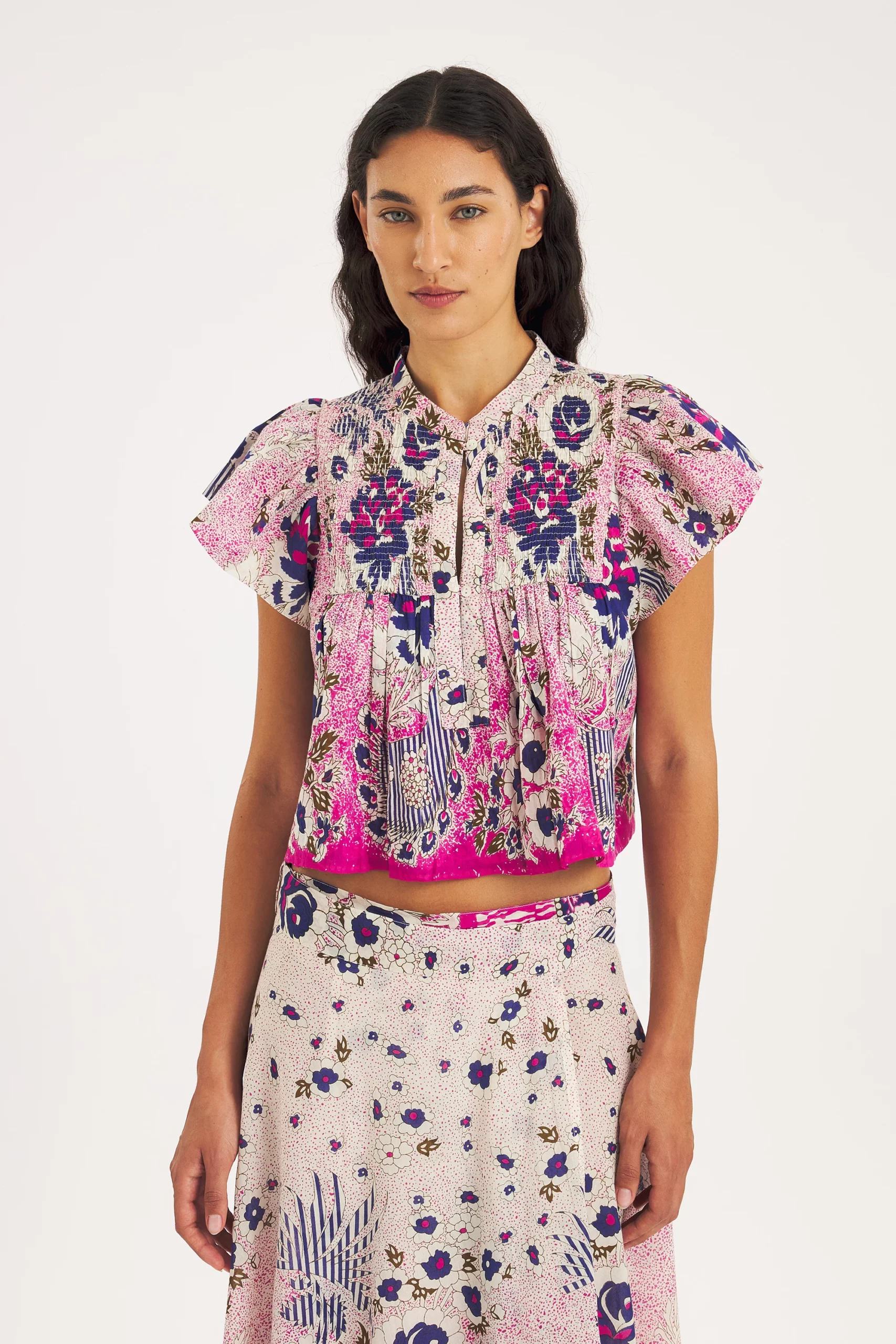 Blusa AMIA estampado rosa Antik Batik.