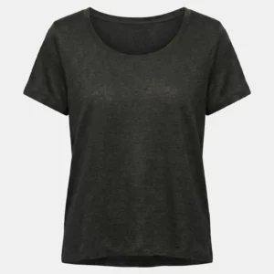 Camiseta LEO negra Humility.