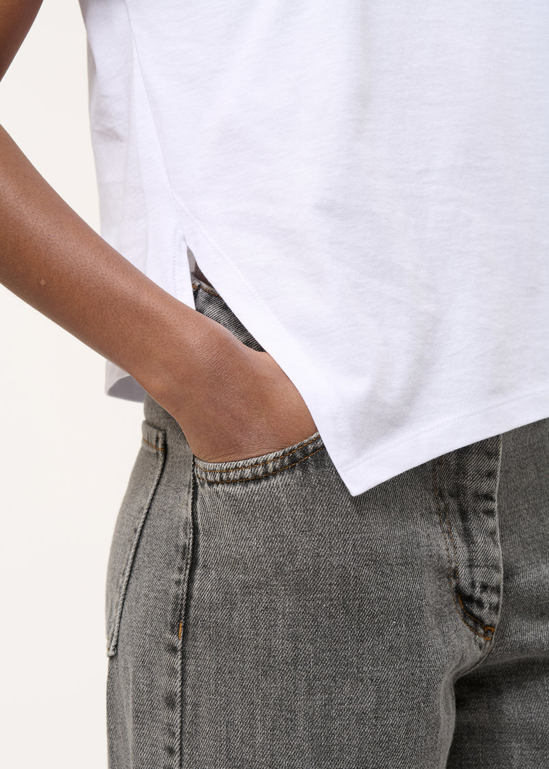 Camiseta LOGANI blanca Humility.