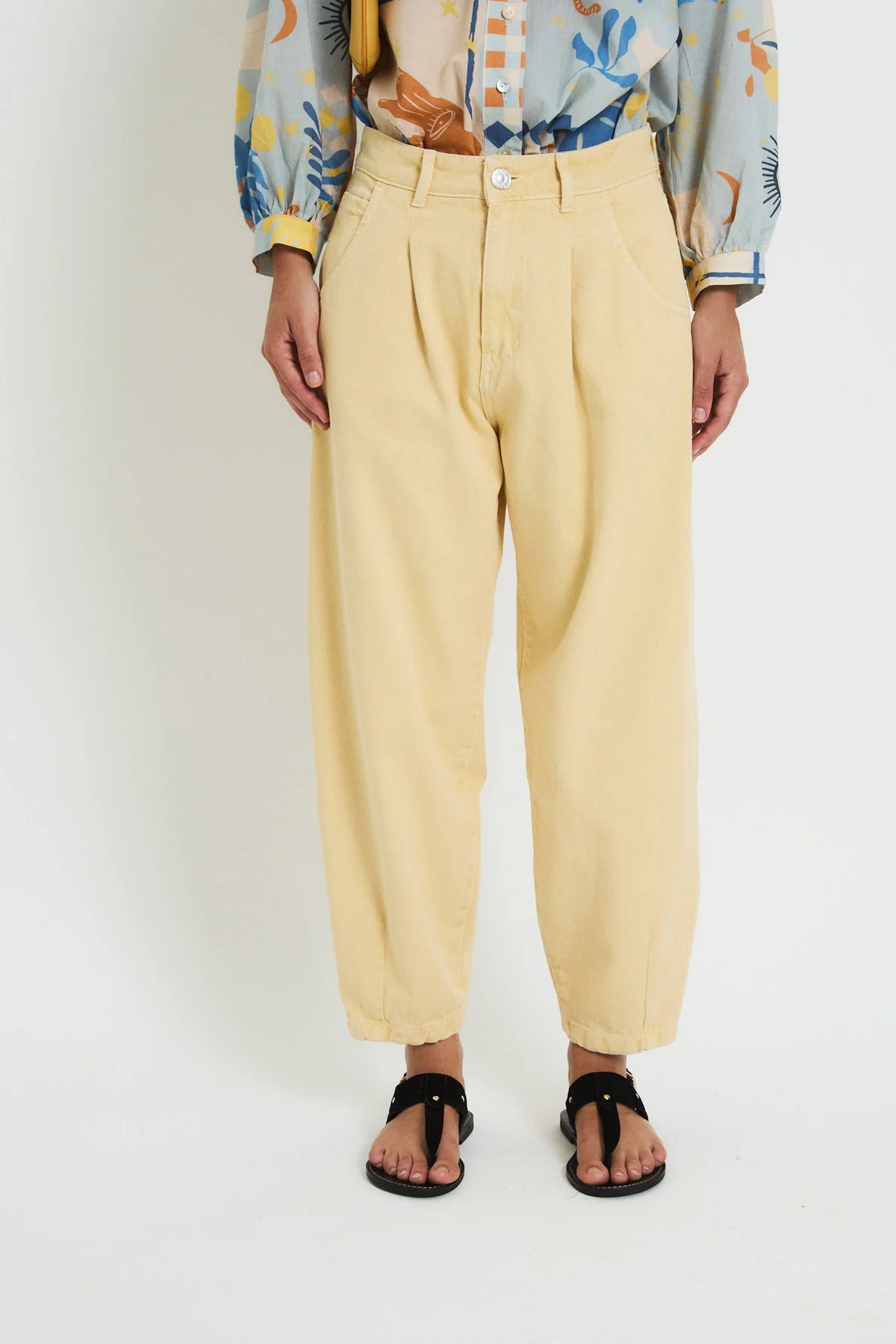 Jeans boyfriend amarillo Sophie and Luccie.