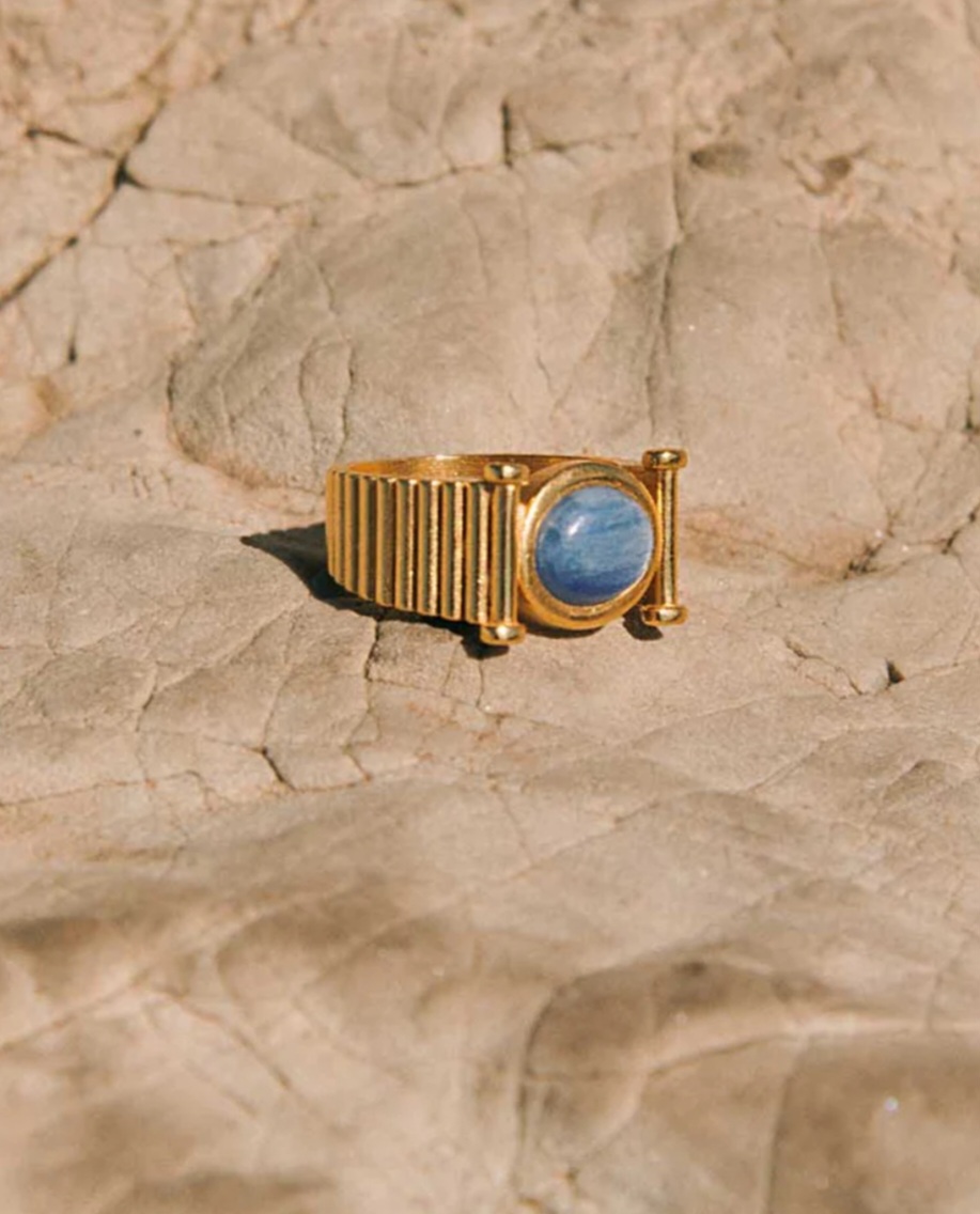 Anillo EGEO dorado Alhaja.